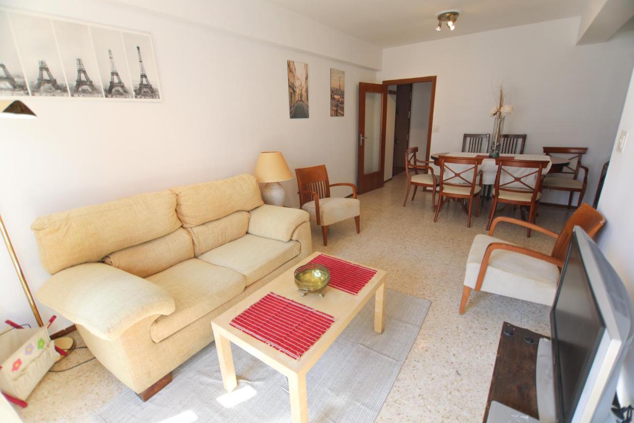 Rentalsevilla Luminoso Apartamento 3 Appartement *
